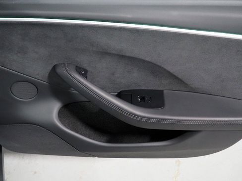 Used 2025 Tesla Model 3 Long Range image 63