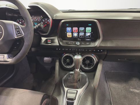 Used 2018 Chevrolet Camaro ZL1 RWD image 19