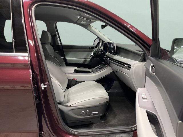 Used 2025 Hyundai Palisade SEL AWD/4WD image 32