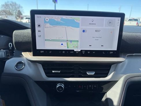 New 2026 Ford Explorer Active w/ Active Comfort Package image 33