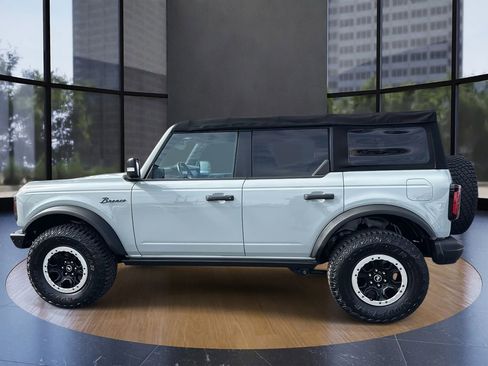 Used 2022 Ford Bronco Badlands image 5