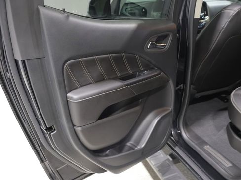 Used 2022 GMC Canyon Denali w/ Denali Black Edition Package AWD/4WD image 19