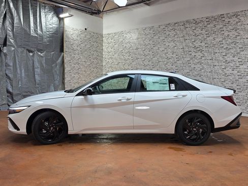 New 2026 Hyundai Elantra Sport image 4