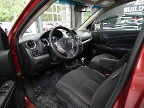 Used 2018 Nissan Versa SV FWD image 8
