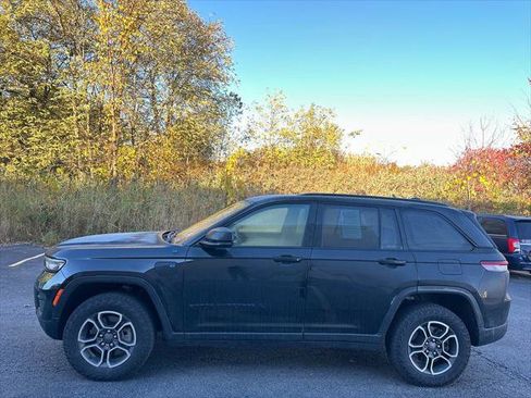 Certified 2023 Jeep Grand Cherokee Trailhawk AWD/4WD image 10