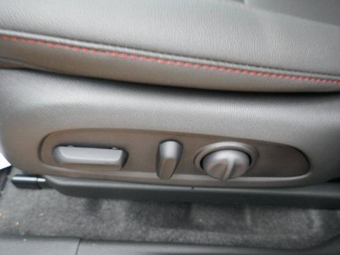 New 2026 Chevrolet Trax RS w/ Sunroof Package image 13