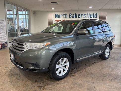 Used 2013 Toyota Highlander Plus image 1