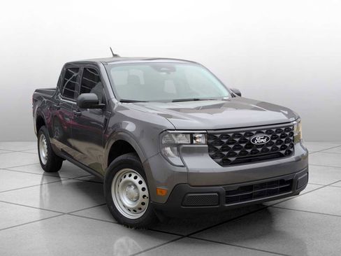 New 2025 Ford Maverick XL image 2