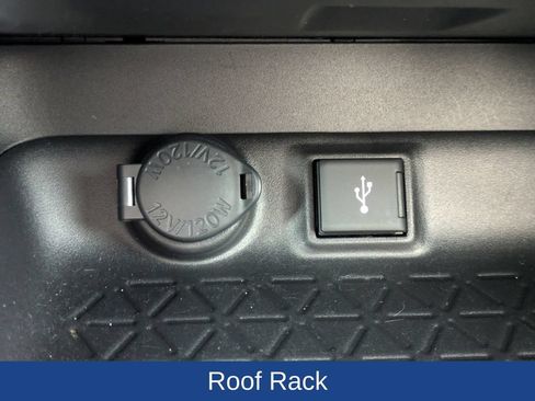Used 2022 Toyota RAV4 XLE w/ Convenience Package FWD image 24