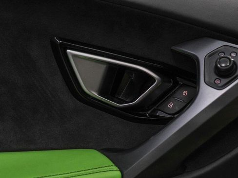 Used 2015 Lamborghini Huracan LP 610-4 image 34
