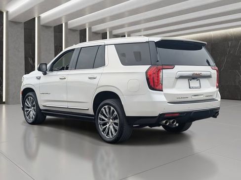 Used 2021 GMC Yukon Denali w/ Denali Premium Package image 4