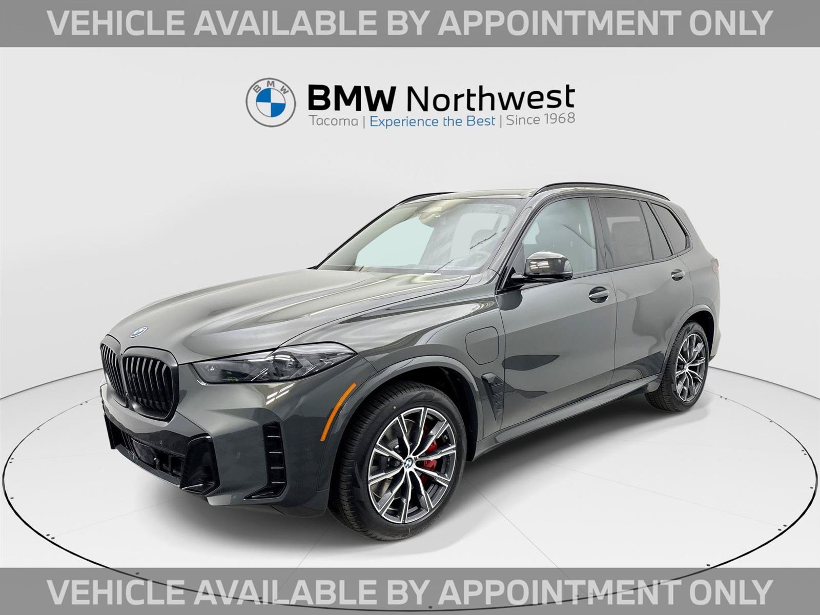 Used 2026 BMW X5 xDrive50e w/ M Sport Package AWD/4WD image 1