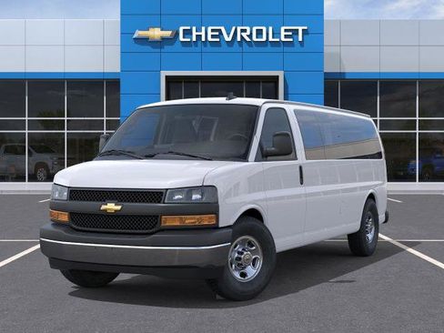 New 2025 Chevrolet Express 3500 LS image 30