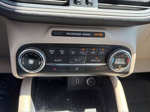 Used 2020 Ford Escape SEL FWD image 21