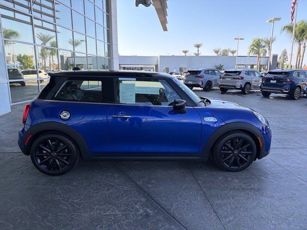 Used 2021 MINI Cooper S w/ Driver Assistance Package FWD image 3