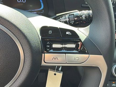 New 2026 Hyundai Elantra SE image 29