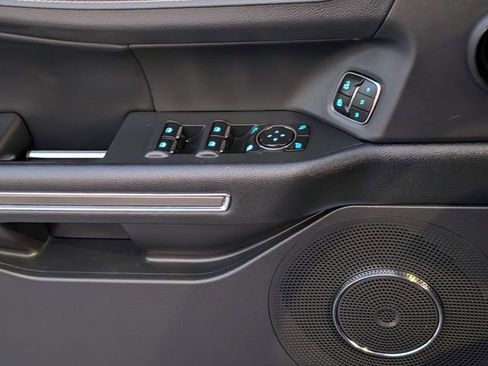 Used 2024 Ford Expedition Max XLT image 20