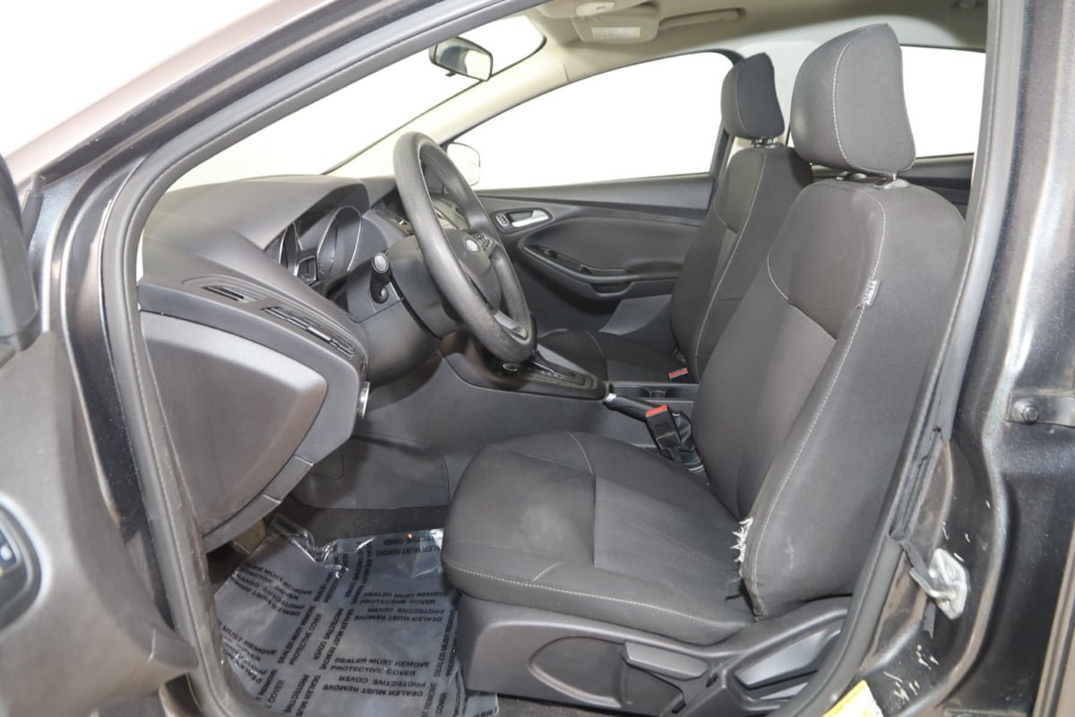 Used 2018 Ford Focus SE FWD image 9