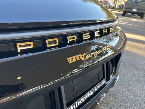 Used 2021 Porsche 911 Targa 4S Heritage Design image 24