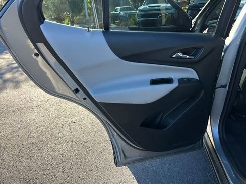 Certified 2023 Chevrolet Equinox LT FWD image 13