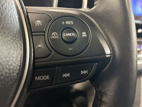 Used 2024 Toyota Corolla Cross XLE w/ Convenience Package image 25