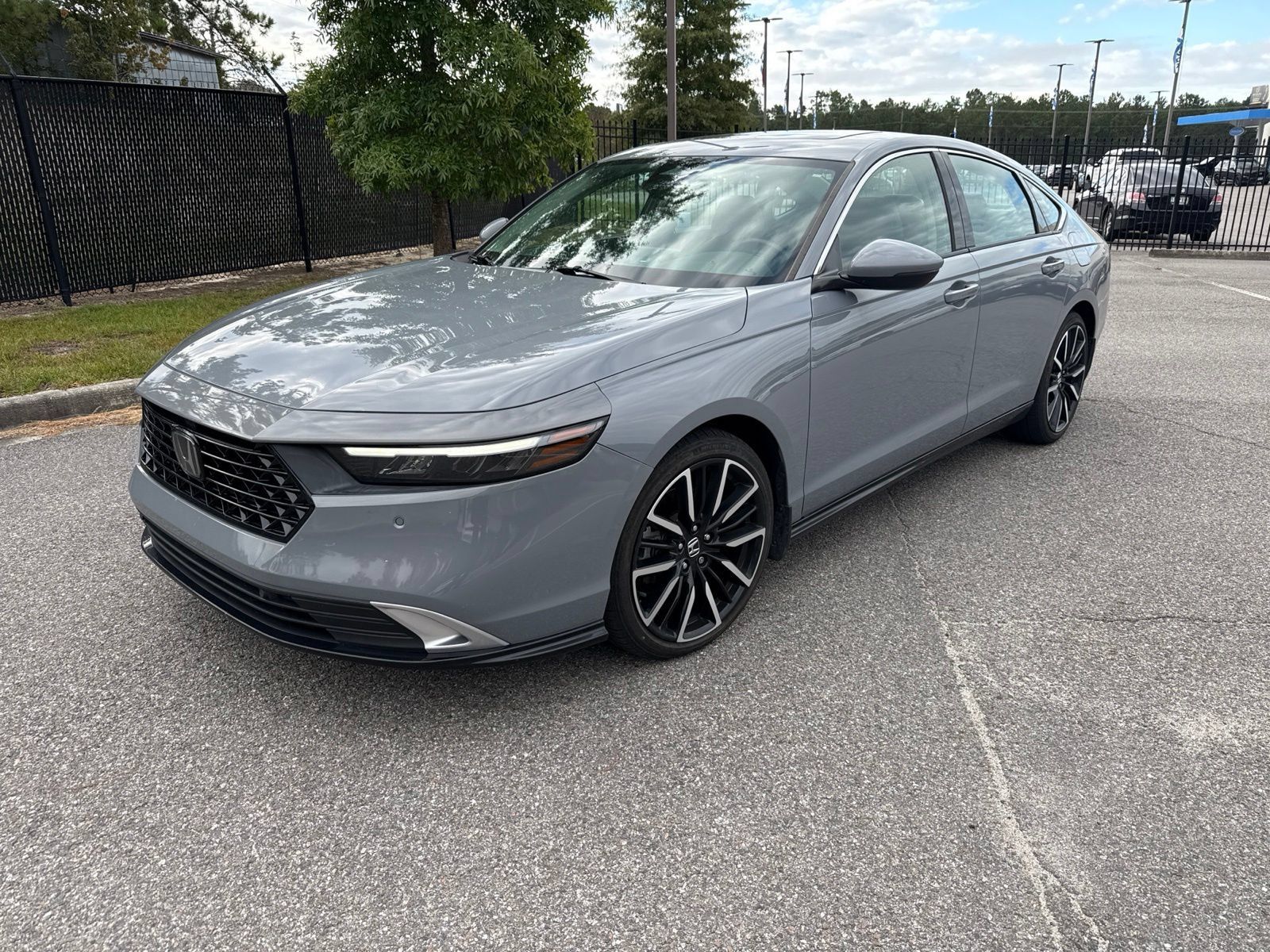 Certified 2023 Honda Accord Touring image 1