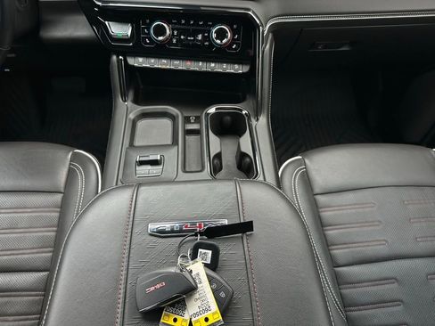 Used 2024 GMC Sierra 2500 AT4X w/ AT4X AEV Edition image 21