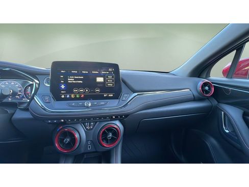 Certified 2024 Chevrolet Blazer RS w/ Enhanced Convenience Package image 17