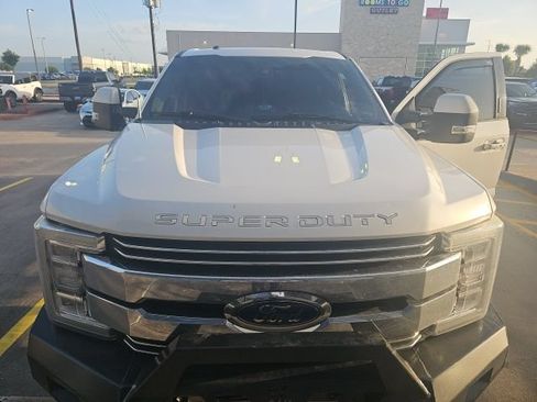Used 2018 Ford F350 Lariat w/ Lariat Ultimate Package AWD/4WD image 12