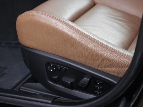 Used 2006 BMW M5 image 81