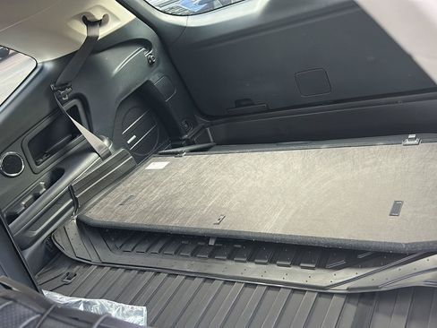 Used 2025 Subaru Ascent Bronze Edition w/ Popular Package #2 AWD/4WD image 6