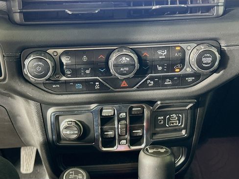 Used 2024 Jeep Wrangler Sahara w/ Technology Group image 23