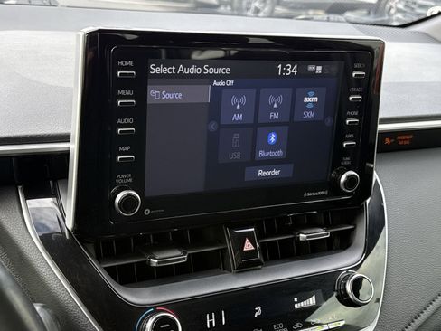 Used 2021 Toyota Corolla SE image 15