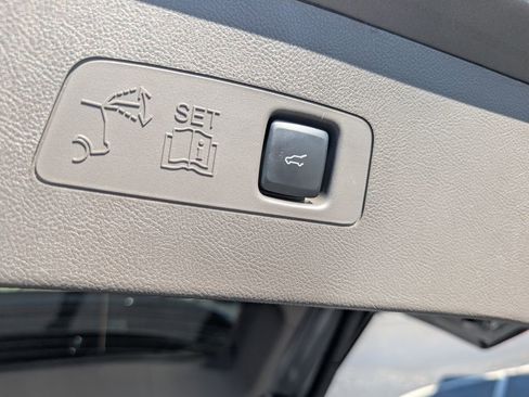 Used 2023 Lincoln Corsair Reserve w/ Equipment Group 201A image 8