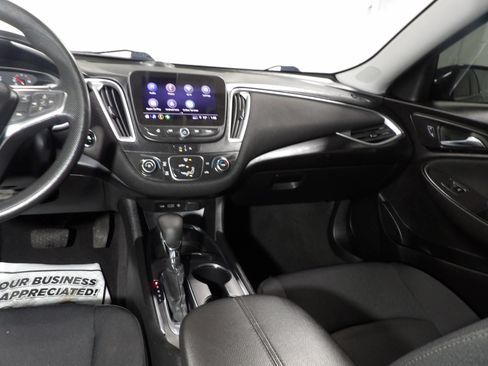 Used 2021 Chevrolet Malibu LS FWD image 12