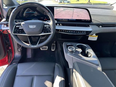 New 2025 Cadillac Optiq Sport 1 image 18