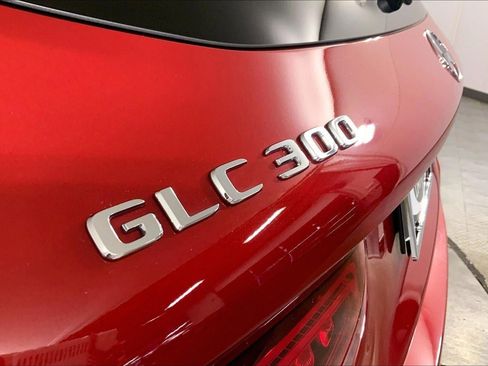 Used 2021 Mercedes-Benz GLC 300 4MATIC image 8