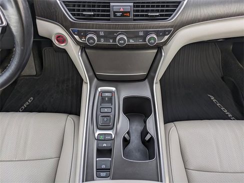 Used 2022 Honda Accord Touring image 18