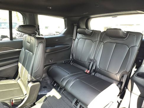 New 2026 Jeep Grand Cherokee L Limited AWD/4WD image 27