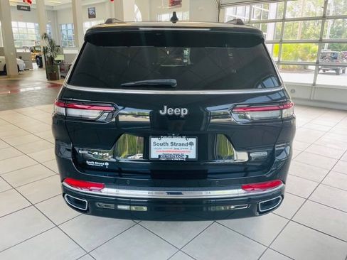 Certified 2022 Jeep Grand Cherokee L Overland AWD/4WD image 7