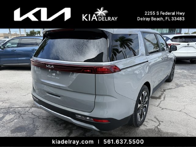 Certified 2024 Kia Carnival EX FWD image 3