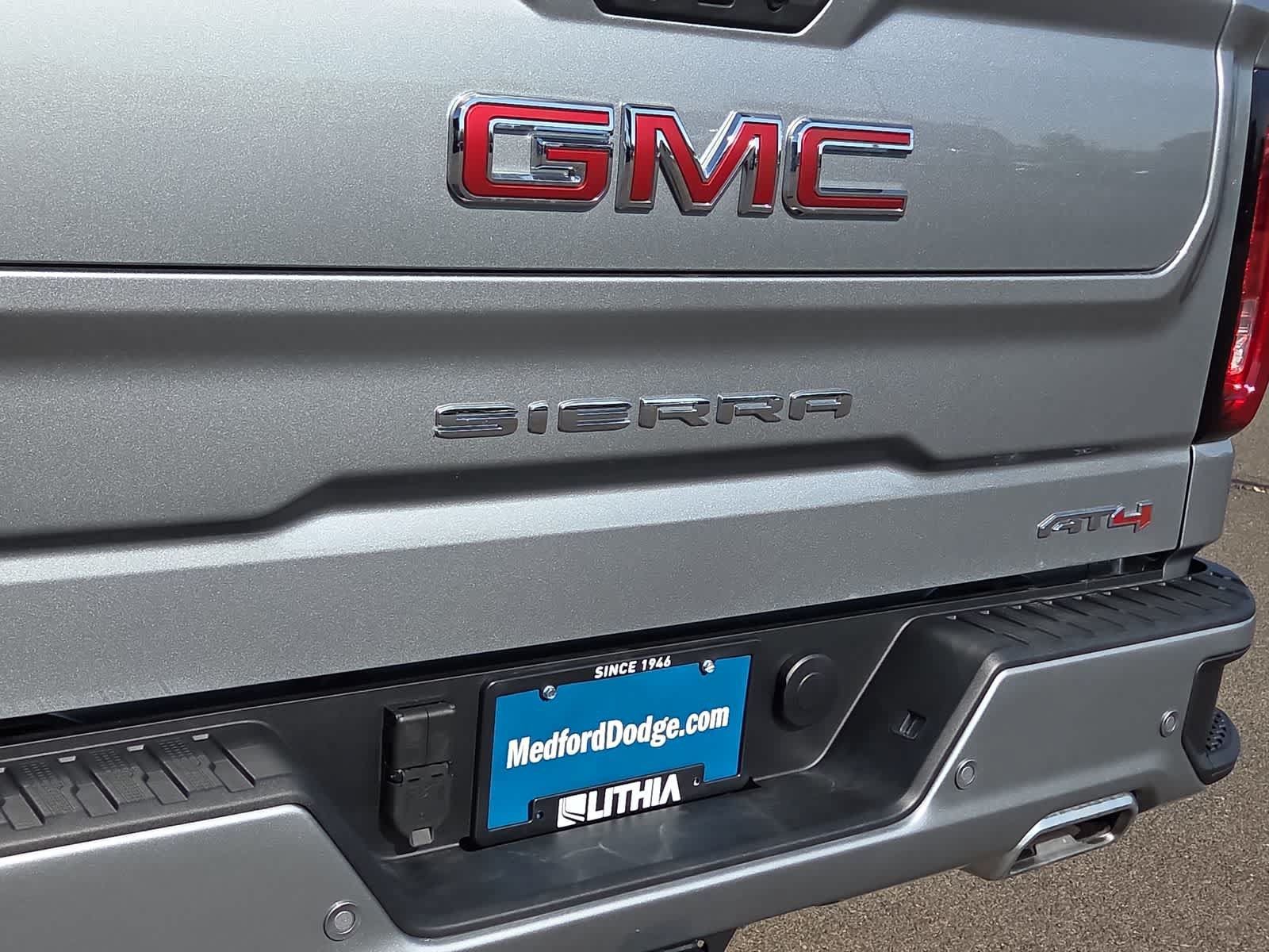 Used 2025 GMC Sierra 1500 AT4 AWD/4WD image 15