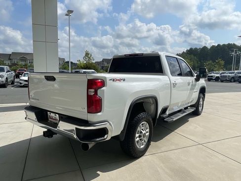 Used 2025 Chevrolet Silverado 2500 LT w/ Safety Package AWD/4WD image 6