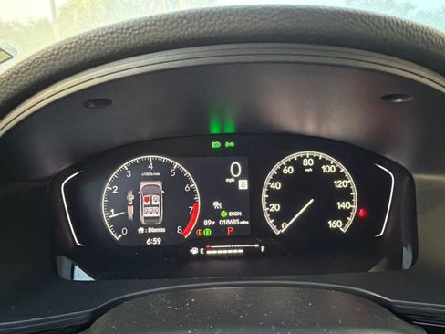 Used 2024 Honda Civic Sport image 9