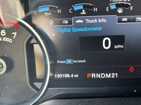 Used 2016 Ford F150 Platinum w/ Equipment Group 701A Luxury image 2