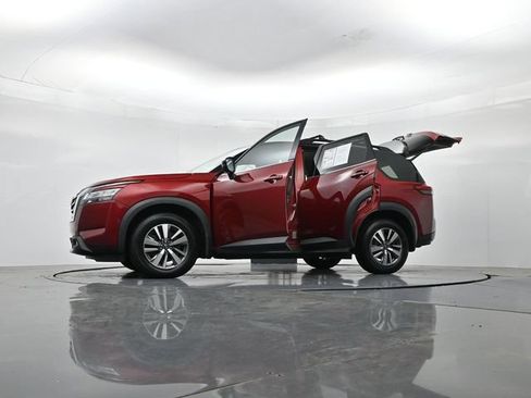 Used 2022 Nissan Pathfinder SL AWD/4WD image 51