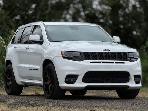 Used 2020 Jeep Grand Cherokee SRT AWD/4WD image 3