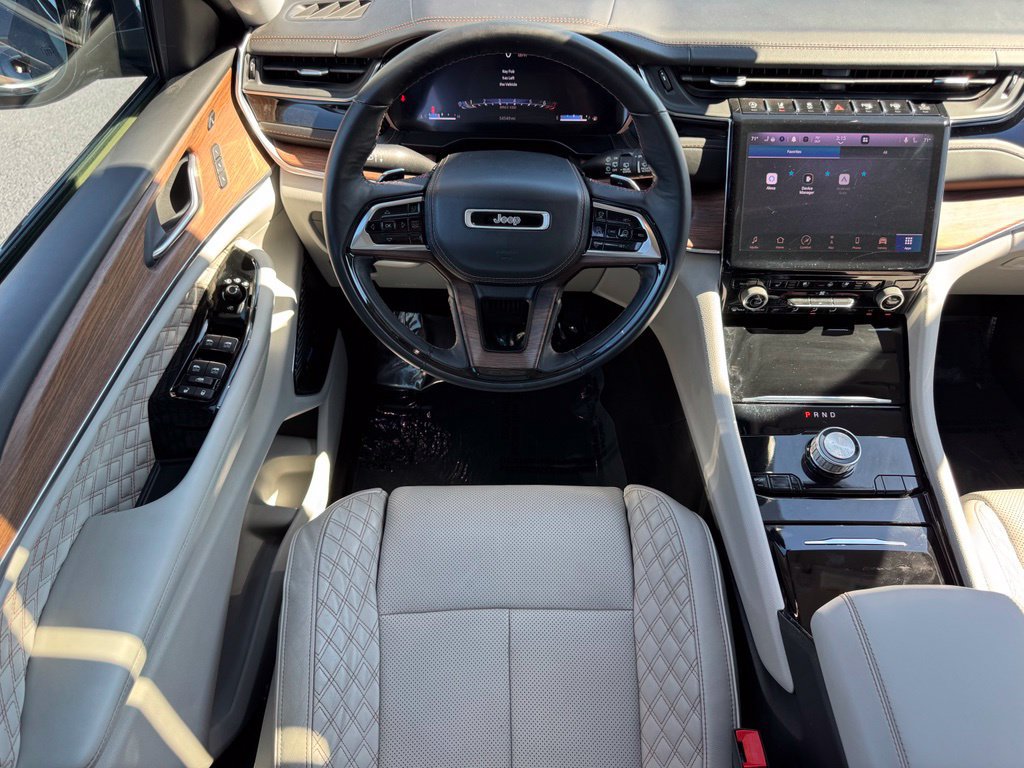 Used 2023 Jeep Grand Cherokee Summit w/ Adv Protech Group IV RWD image 16
