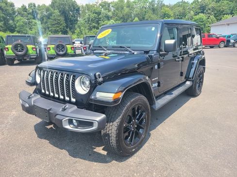 Used 2021 Jeep Wrangler Unlimited Sahara w/ Cold Weather Group AWD/4WD image 1