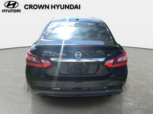 Used 2017 Nissan Altima 2.5 SL w/ 2.5 Technology Package FWD image 6